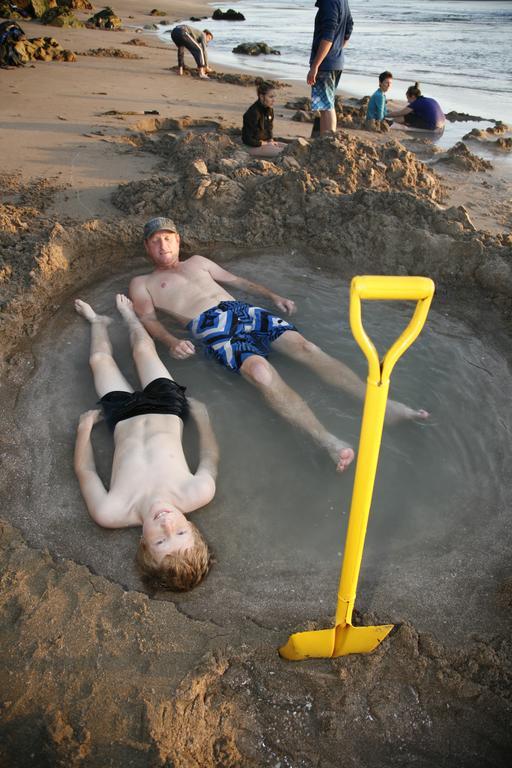 Hot Water Beach Bure Wera Hotwater Beach Exterior photo